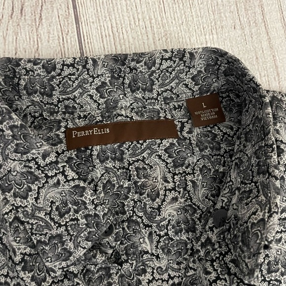 PERRY ELLIS Men’s Long Sleeve Shirt Black And White Floral Pattern Size Large - Picture 2 of 6